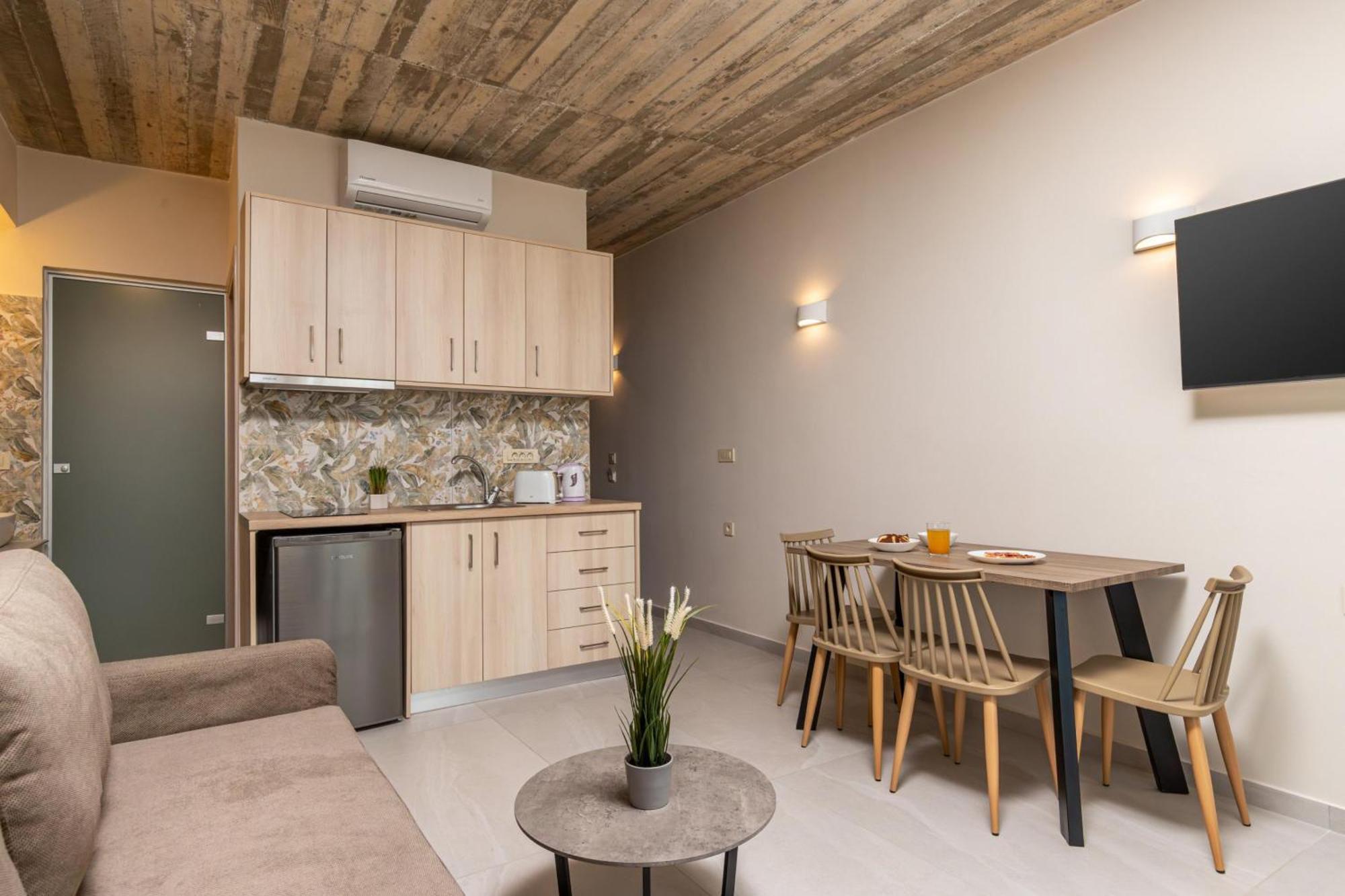 Achatis Apartments With Sea View คอลิมวาริออน ภายนอก รูปภาพ