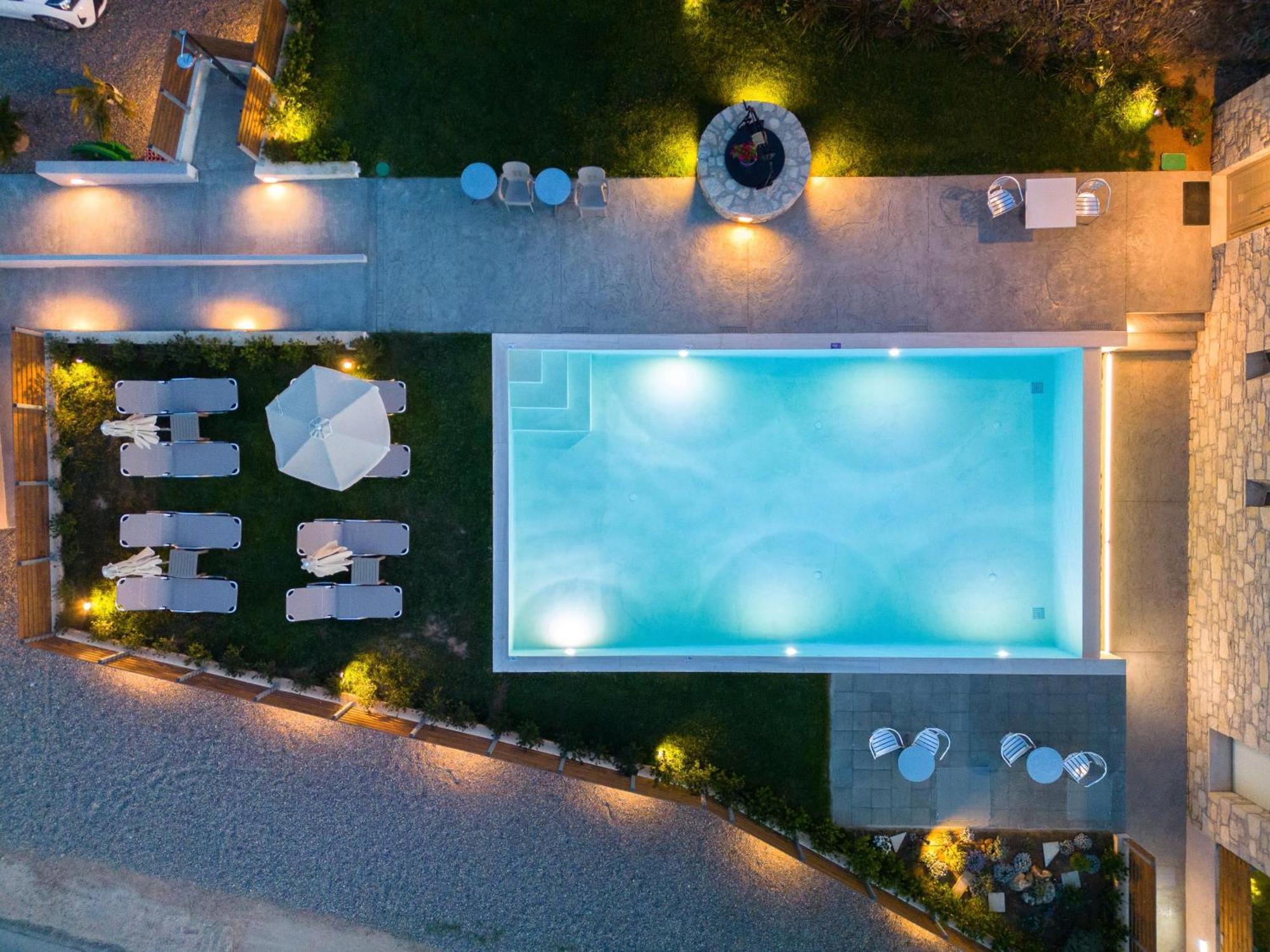 Achatis Apartments With Sea View คอลิมวาริออน ภายนอก รูปภาพ